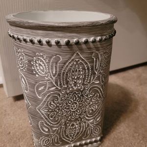 Utensil holder and napkin holder